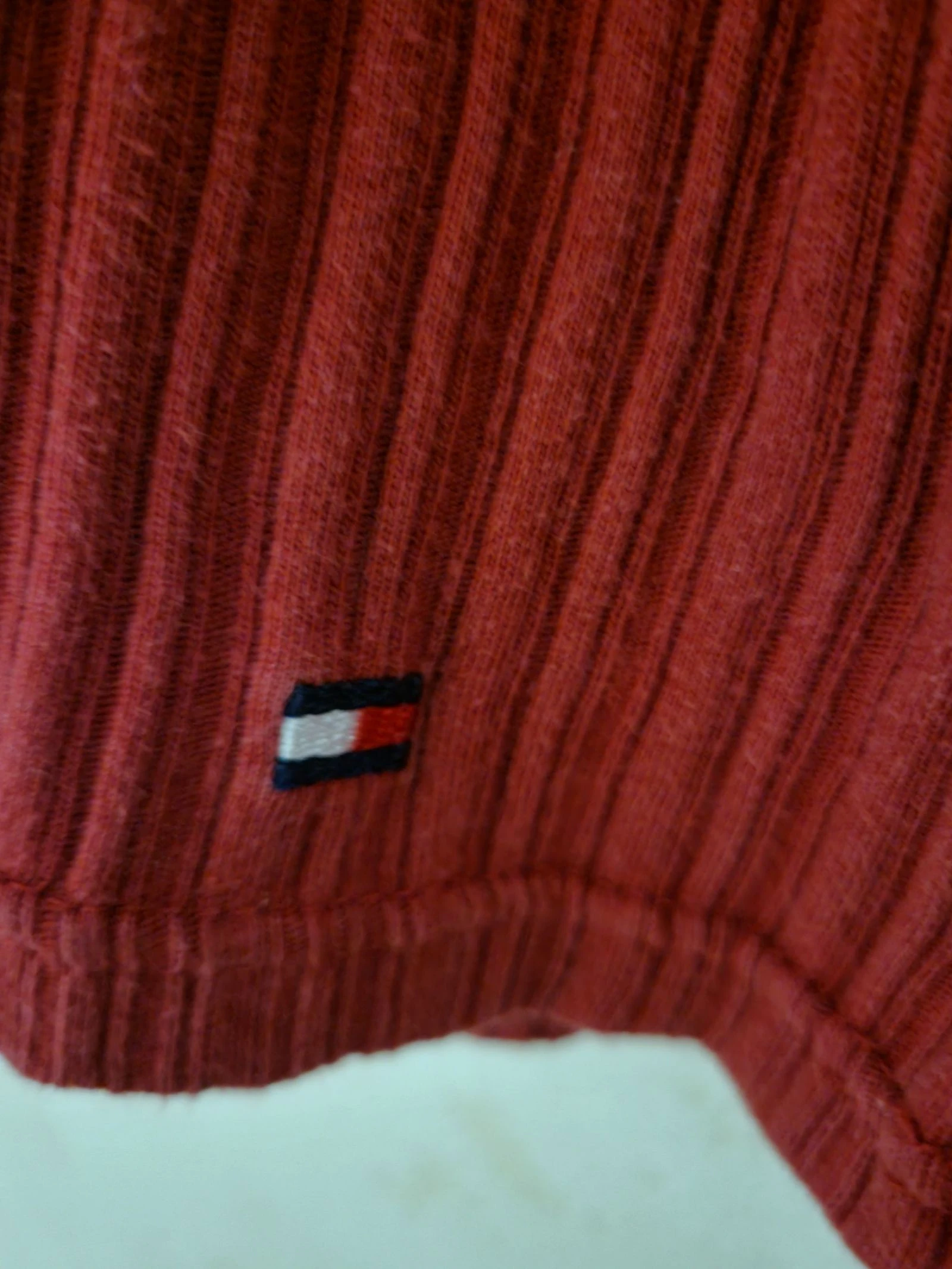 Blusa Tommy Hilfiger Vermelha – Malha Canelada – Tamanho S-M-L – photo 6